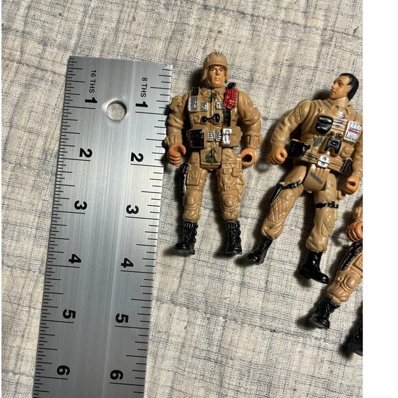 Vintage Military Action Figures - Lot of 5 - Approx. 3.5" - Tan Uniforms - EUC - Picture 2 of 2